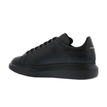 Alexander Mcqueen Oversized In Black - BEAUTY BAR