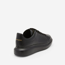 Alexander Mcqueen Oversized In Black - BEAUTY BAR