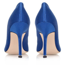 Manolo Blahnik Satin Hangisi Pumps 105 - BEAUTY BAR