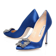 Manolo Blahnik Satin Hangisi Pumps 105 - BEAUTY BAR